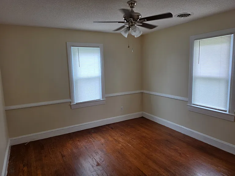 511 E Lincoln Ave — Photo 14