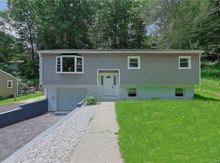 16 Preston Pl, Patterson, NY 12563