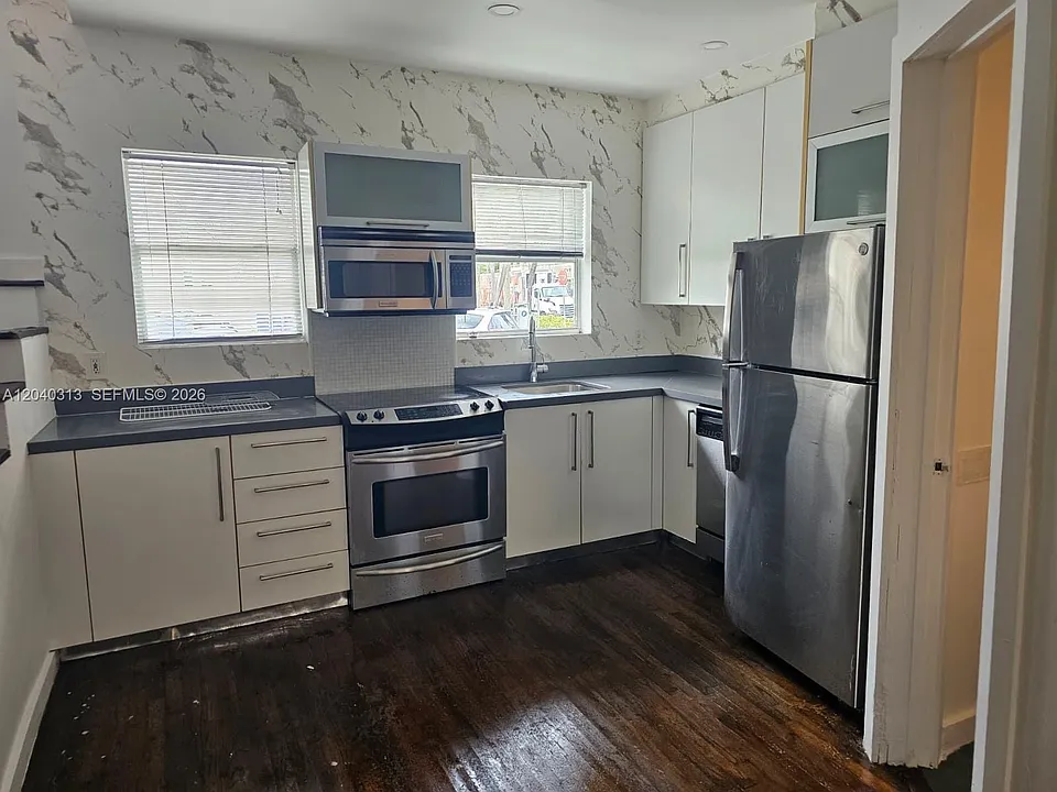 1614 Jefferson Ave #3