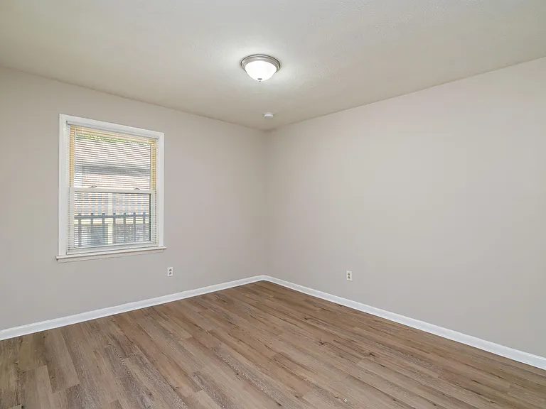 5608 Jacksboro Pike #2 — Photo 10