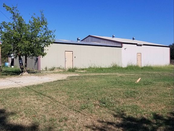 3rd image of 150 Big Hill Dr