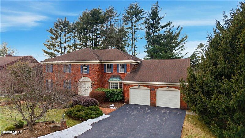 2nd image of 23 Fairway Court