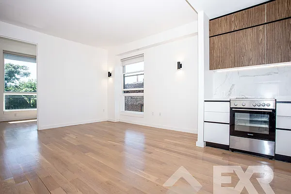 Rented by EXR | media 49