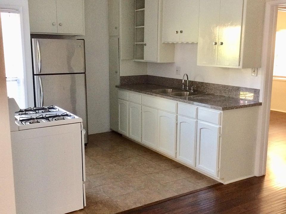 2nd image of 232 Termino Ave APT 2