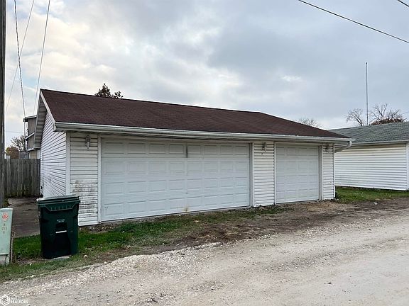 3rd image of 1725 Avenue G