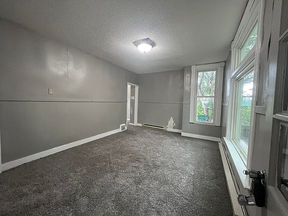 4th image of 236 4th Ave N Floor 1
