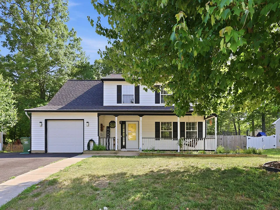 10106 S Fulton Dr