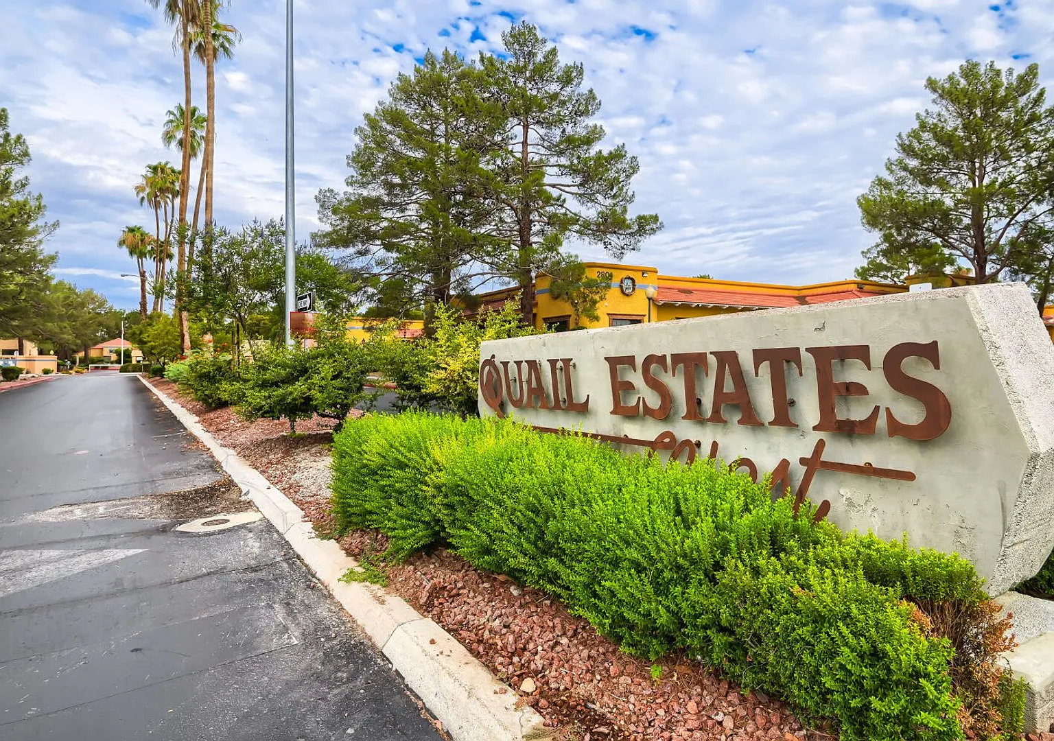Charming 3-Bed Townhome in Quail Estates a Guard Gated 55+ Community with Amenities! — Photo 3