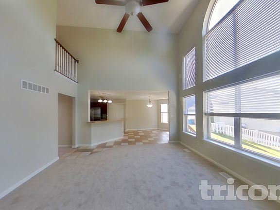 2nd image of 1819 Adyn Ave