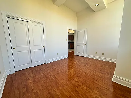 Rented by Horowitz Real Estate | media 5