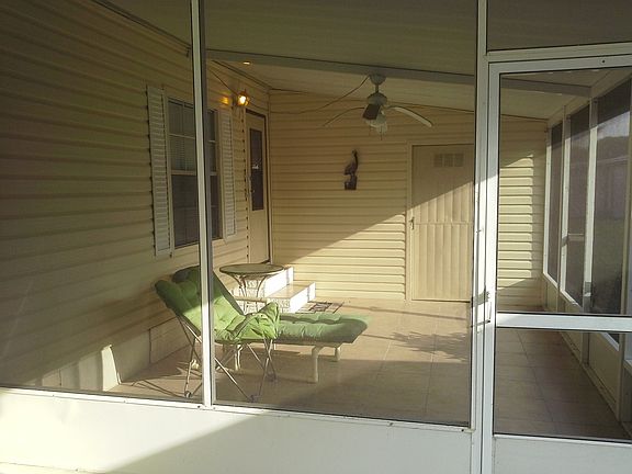 3rd image of 100 Parson Dr