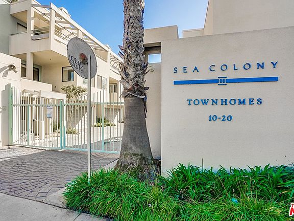 2nd image of 10 Ocean Park Blvd Unit 2