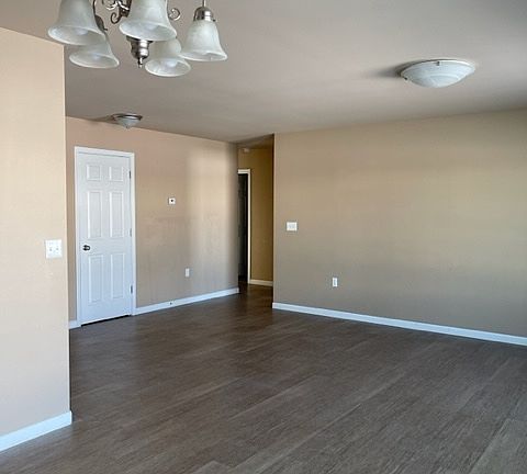 5th image of 1595 Partow Ln