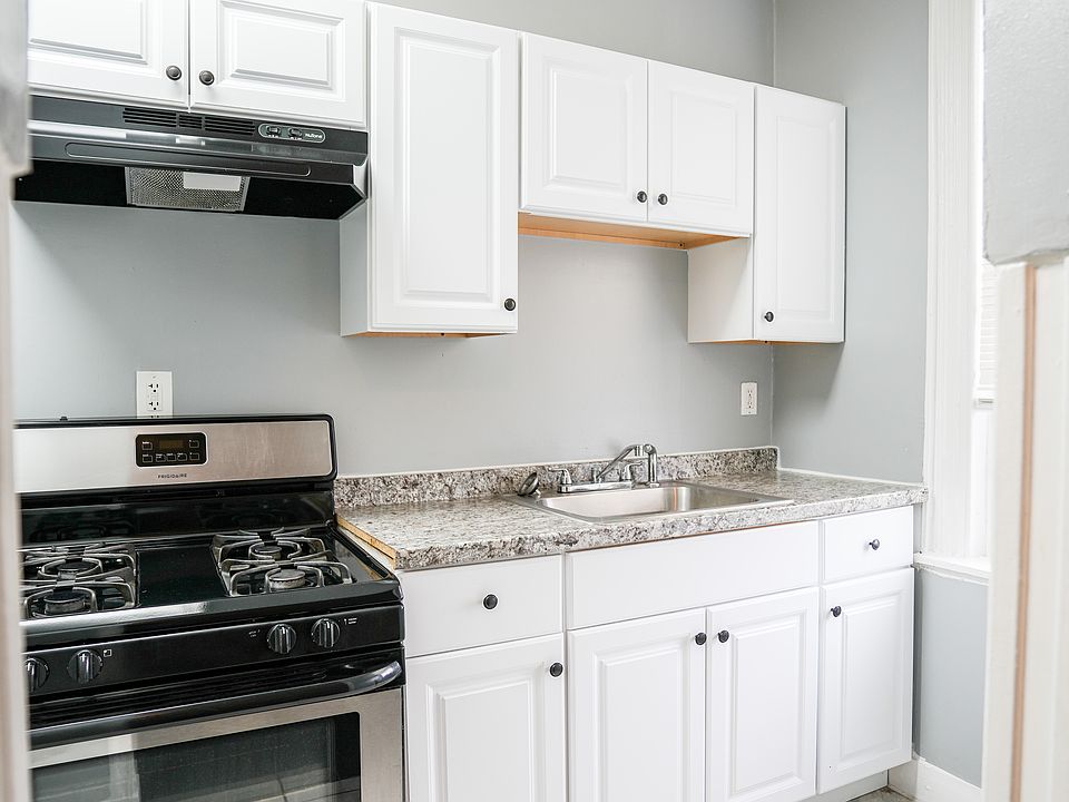 1st image of 2021 W Baltimore St #3