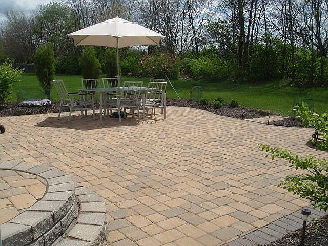 2nd image of 290 Lantern Ln
