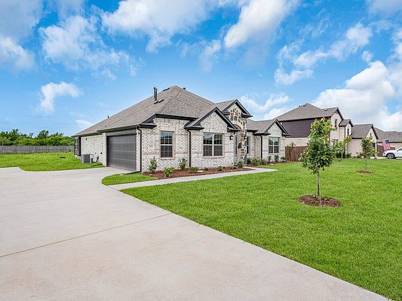 3rd image of 2921 Goldeneye Ln