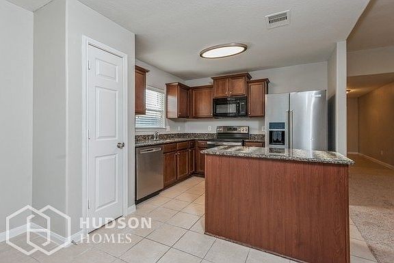 3rd image of 30910 E Lost Creek Blvd