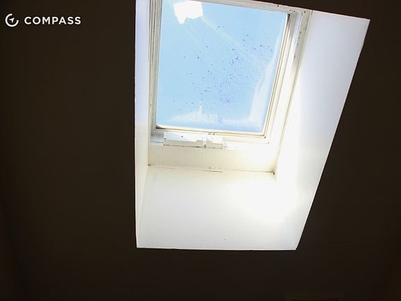 3rd image of 52 W 128th St APT 11