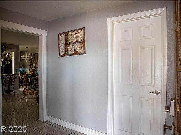 5th image of 5410 New Bedford Dr