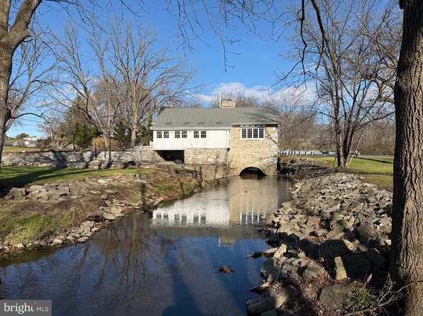 535 S Mill St, Lebanon, PA 17042