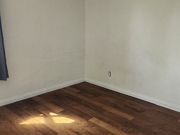 living room - beautiful wood floors