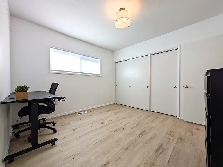 6025 NE Simpson St — Photo 18