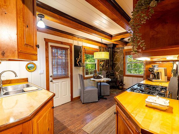 29th image of this home