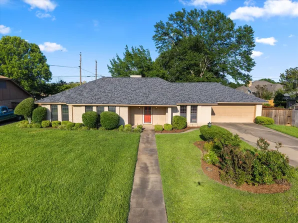 1608 Debbie St, Sulphur Springs, TX 75482