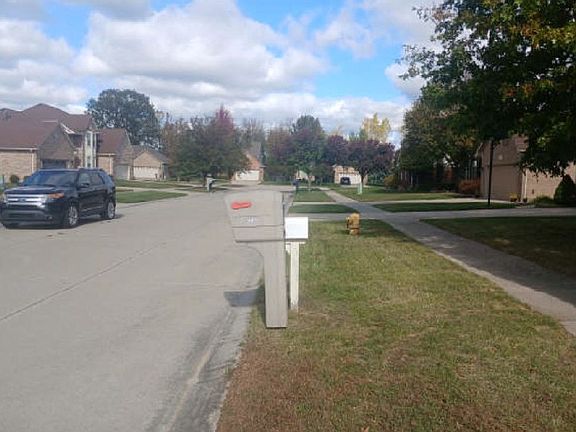 4th image of 49772 Red Pine Dr
