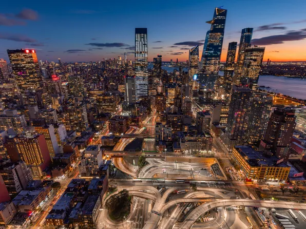 460 West 42nd Street image 5 of 17