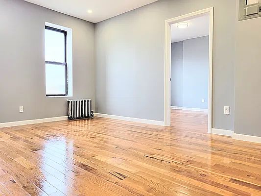 2nd image of 318 6th St #17