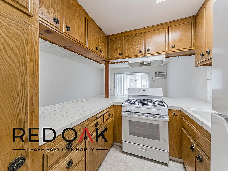 Moorpark 15000 — Photo 21