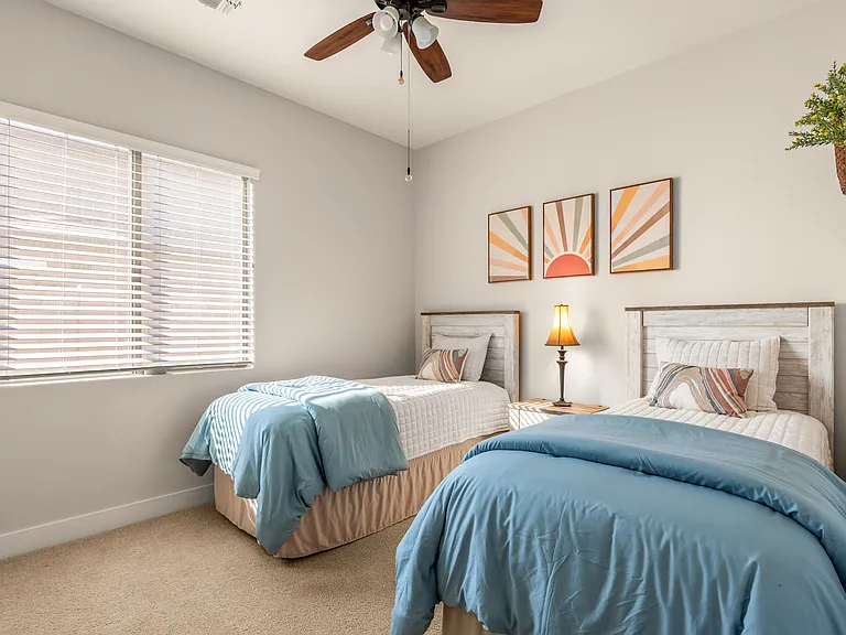 Spacious Twin Retreat with two twin XL beds
