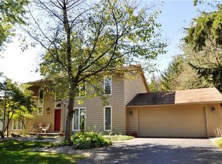 60 Copper Woods, Pittsford, NY 14534