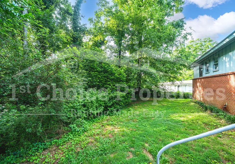 1321 Hatfield Lane Birmingham, Al 35215 - 1 — Photo 3