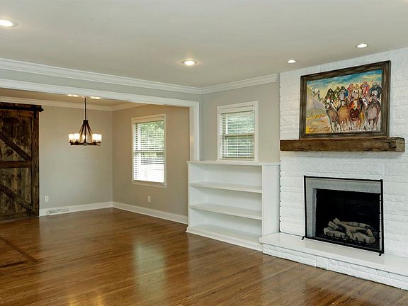 4th image of 233 Leawood Dr