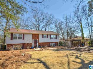917 Colesbury Cir, Pelham, AL 35124