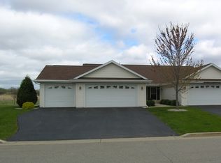 211 N 12th Ave, Winneconne, WI 54986