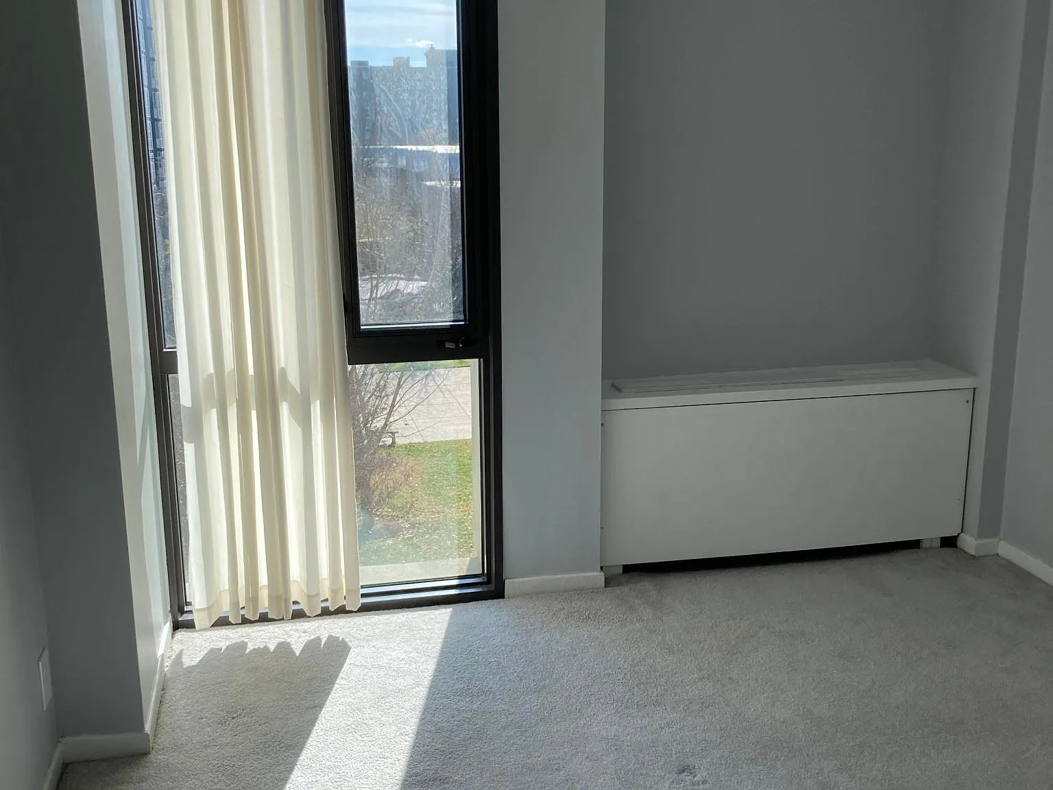 1 bed, 670 sqft, $1,900 — Photo 4