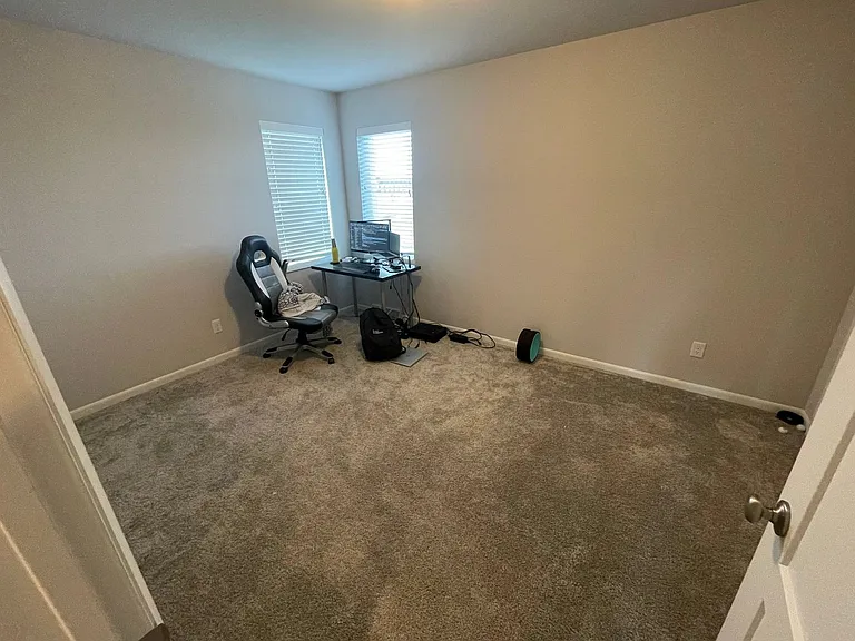 2748 Spark St — Photo 2