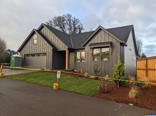 1408 Princeton Dr, Silverton, OR