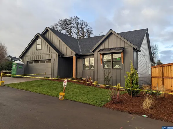 1408 Princeton Dr, Silverton, OR 97381