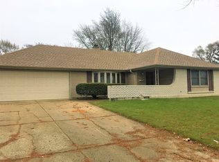 607 Westover Ln, Schaumburg, IL 60193