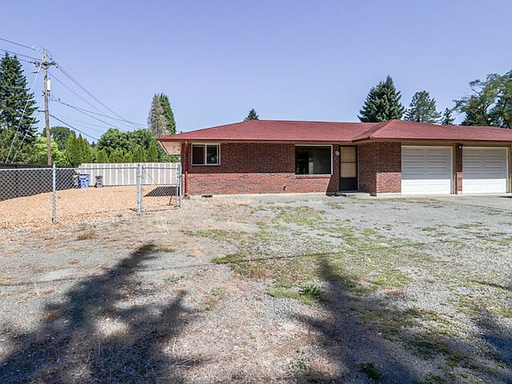 2nd image of 8704 NE 10th St