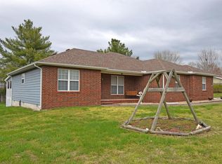 603 E McCracken Rd, Ozark, MO 65721