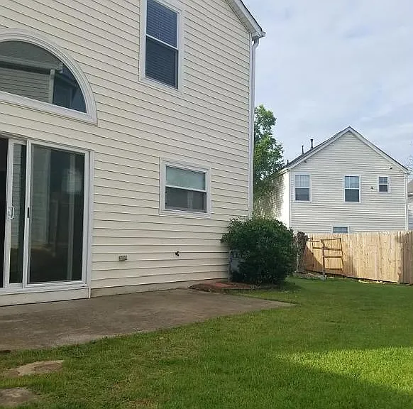 3211 Avensong Village Cir — Photo 13