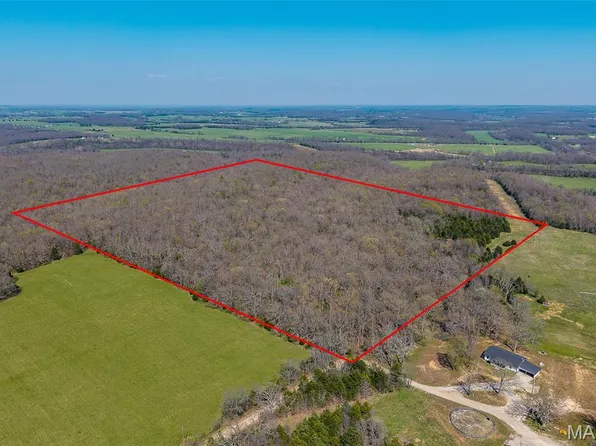 Dade Rd, Lebanon, MO 65536