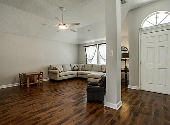 3rd image of 8209 Trail Lake Dr