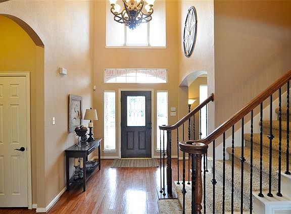 3rd image of 3113 Vidalia Ln