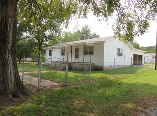 1025 S Tinker Ave, Hominy, OK 74035